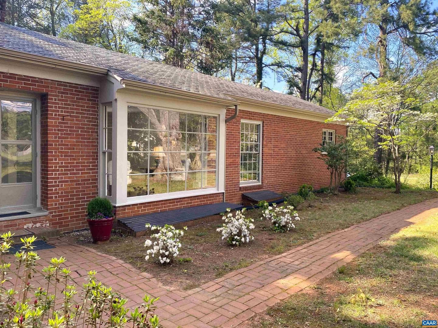 3271 Rosney Rd photo 9
