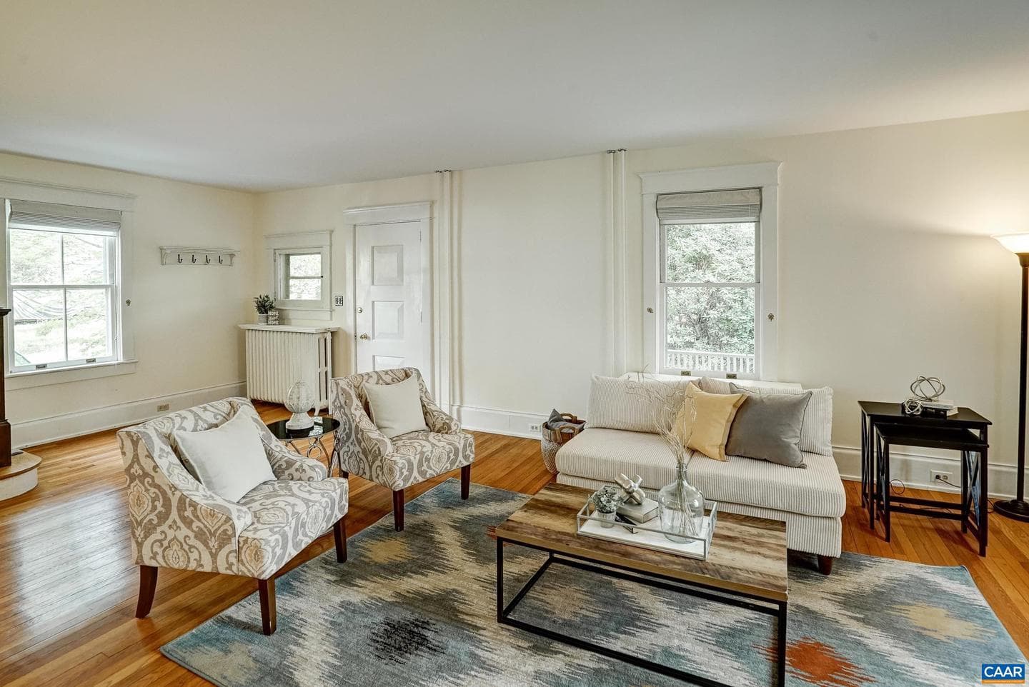 2425 Jefferson Park Ave photo 11