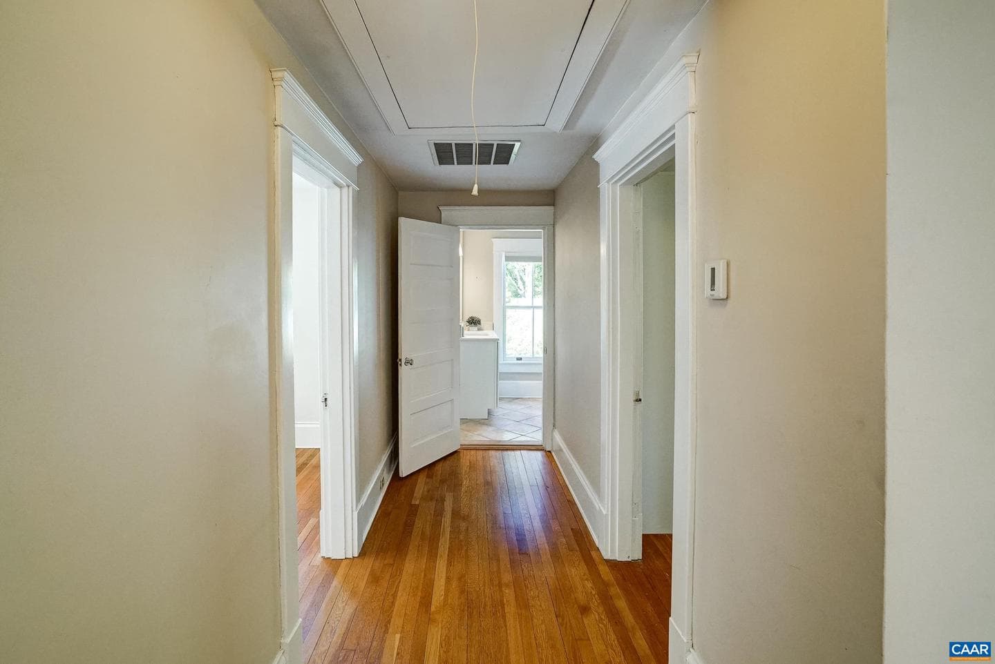 2425 Jefferson Park Ave photo 36