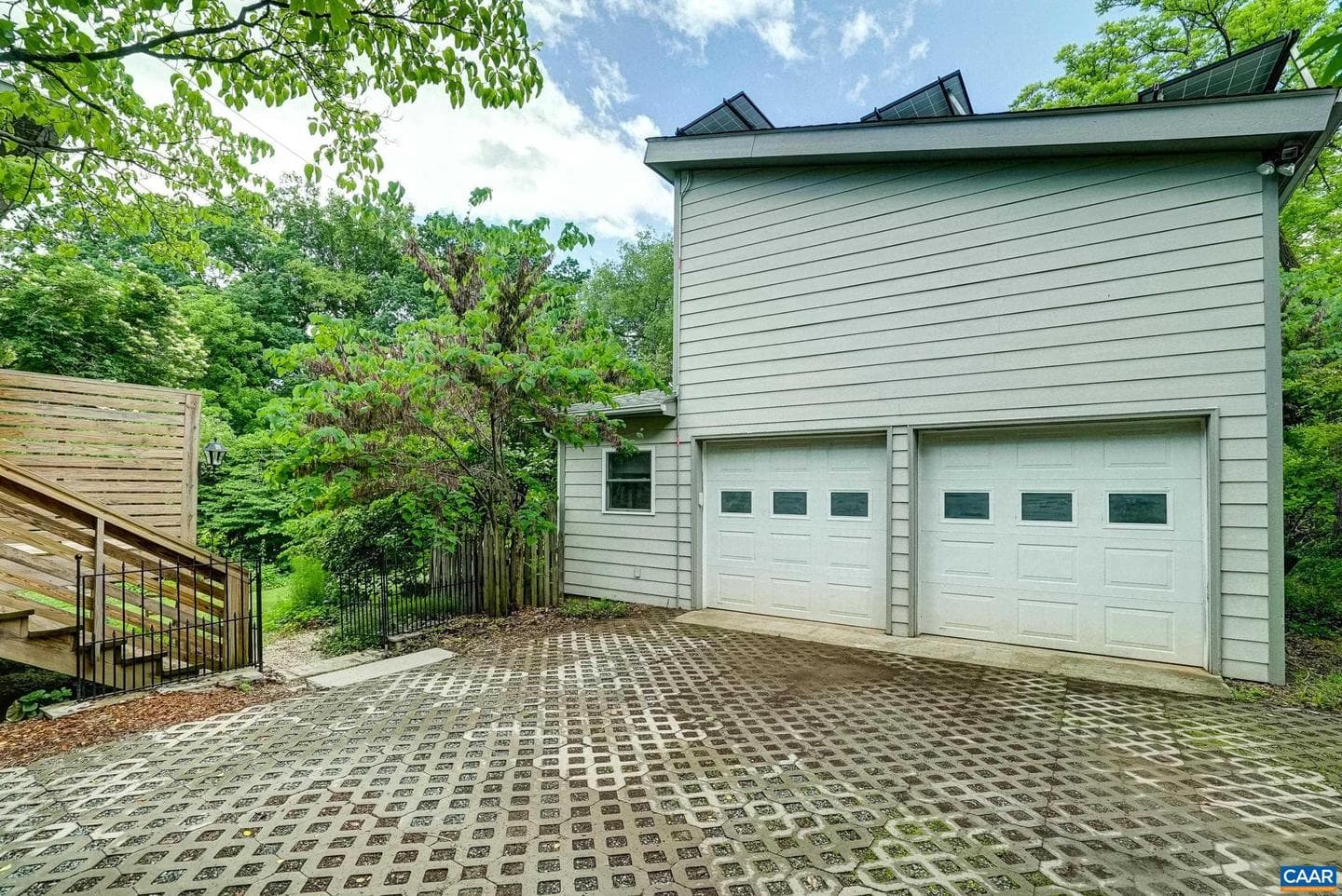 2425 Jefferson Park Ave photo 42