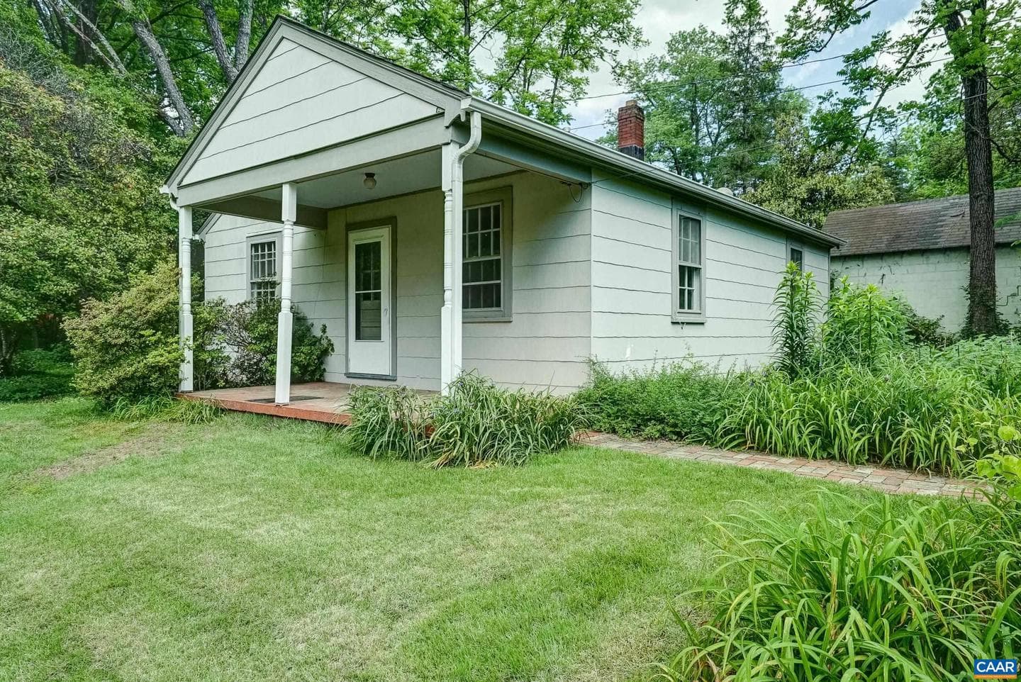 2425 Jefferson Park Ave photo 49