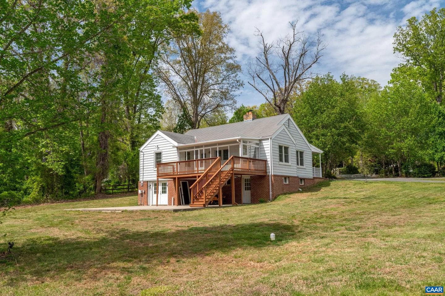 4973 Richmond Rd photo 1