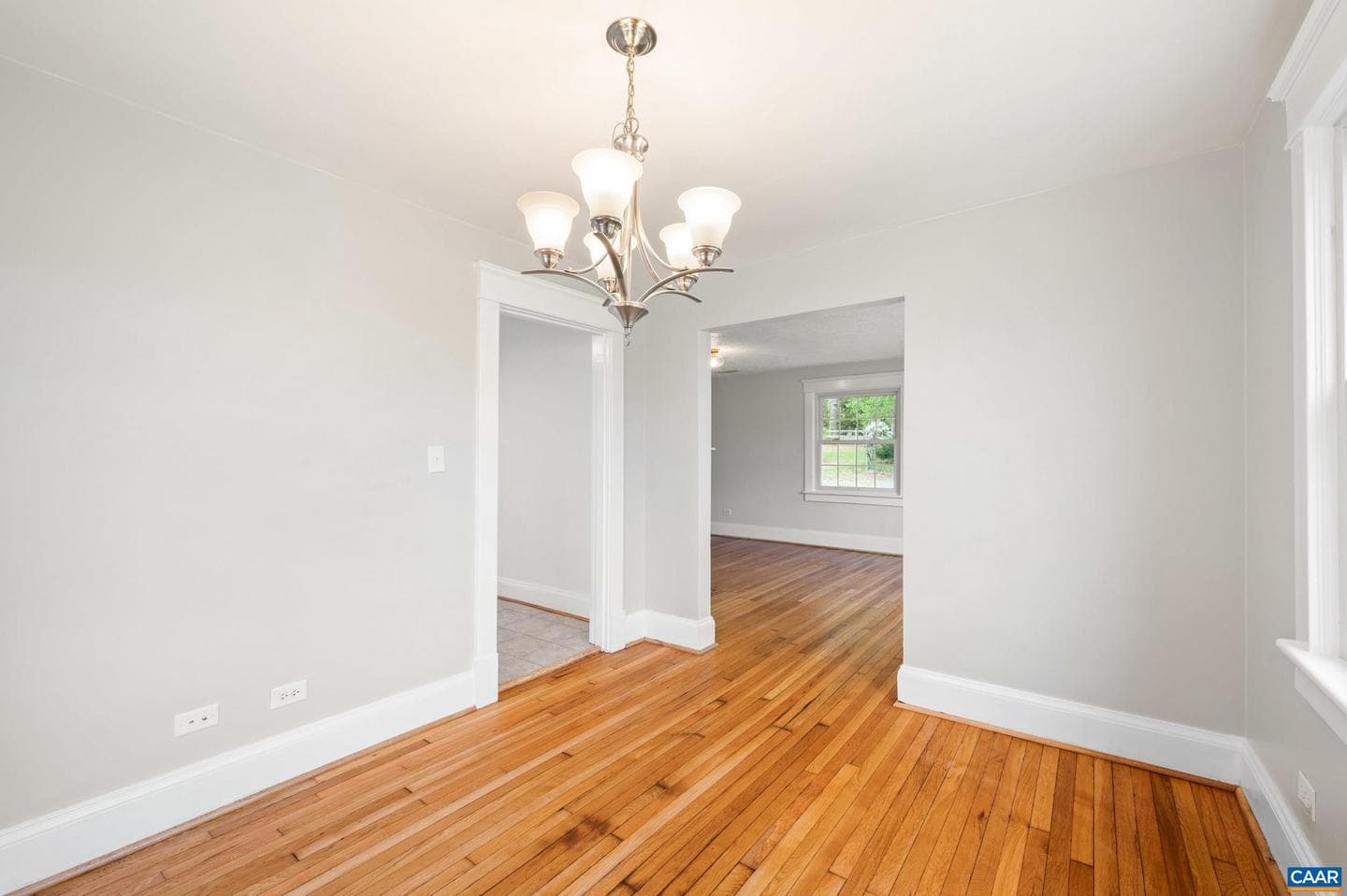 4973 Richmond Rd photo 13