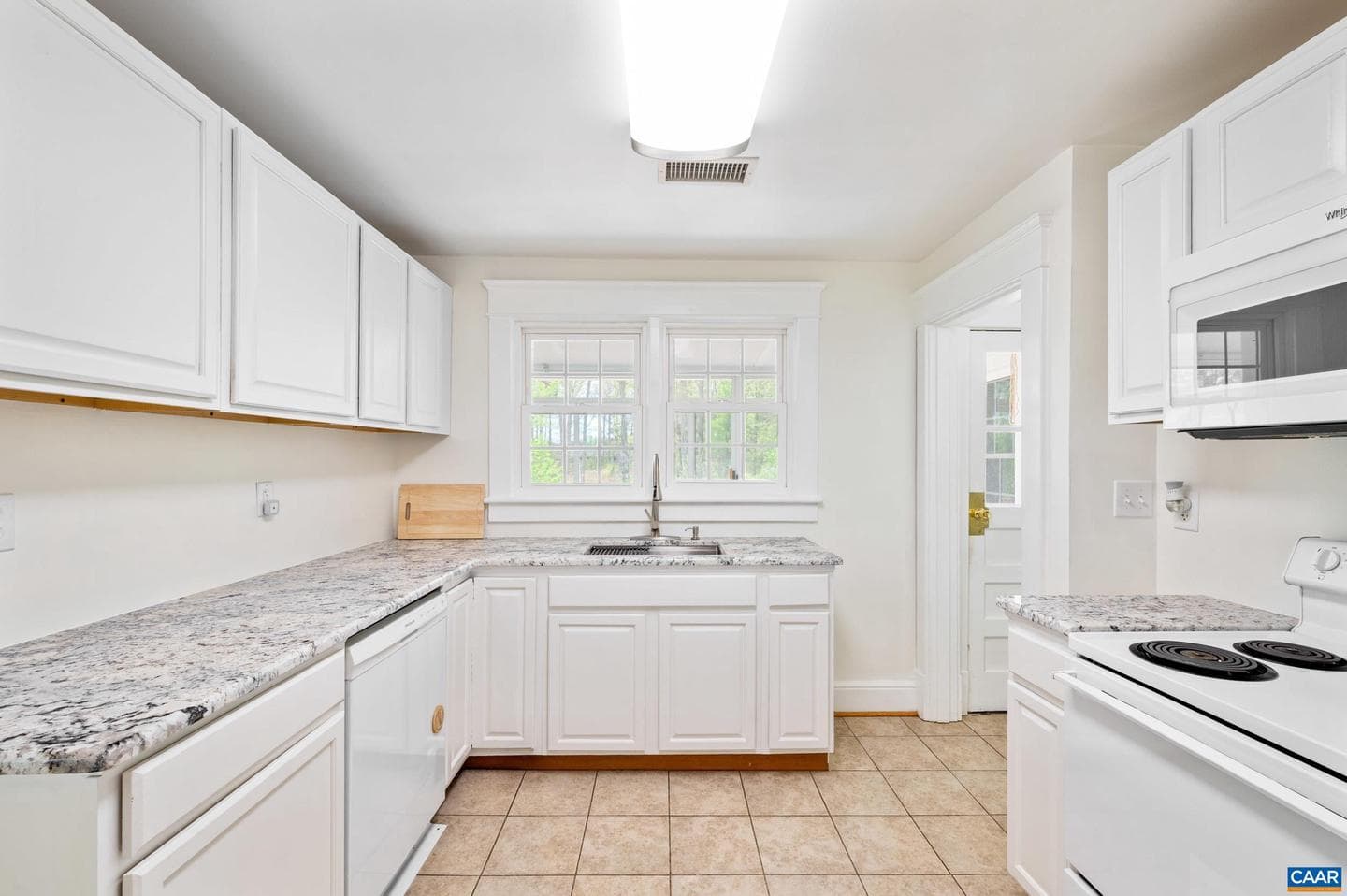 4973 Richmond Rd photo 16