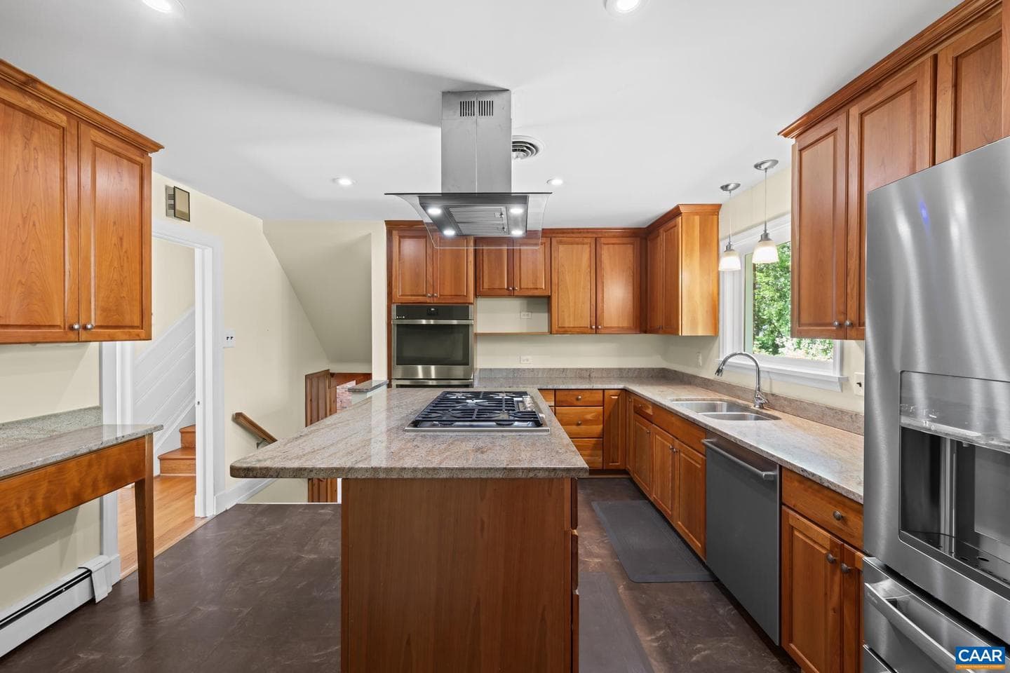 905 Penola Rd photo 4