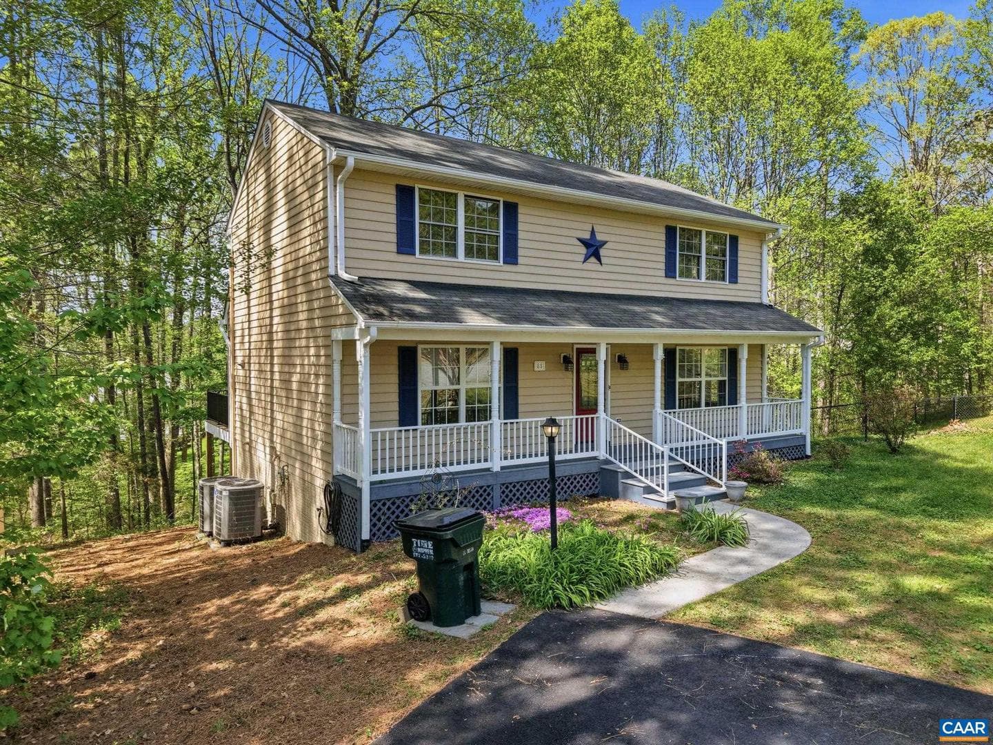 85 Magnolia Ct photo 3