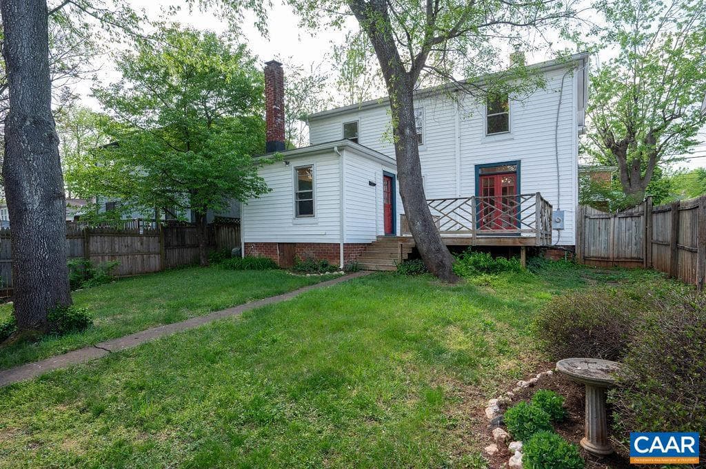 118 Goodman St photo 38