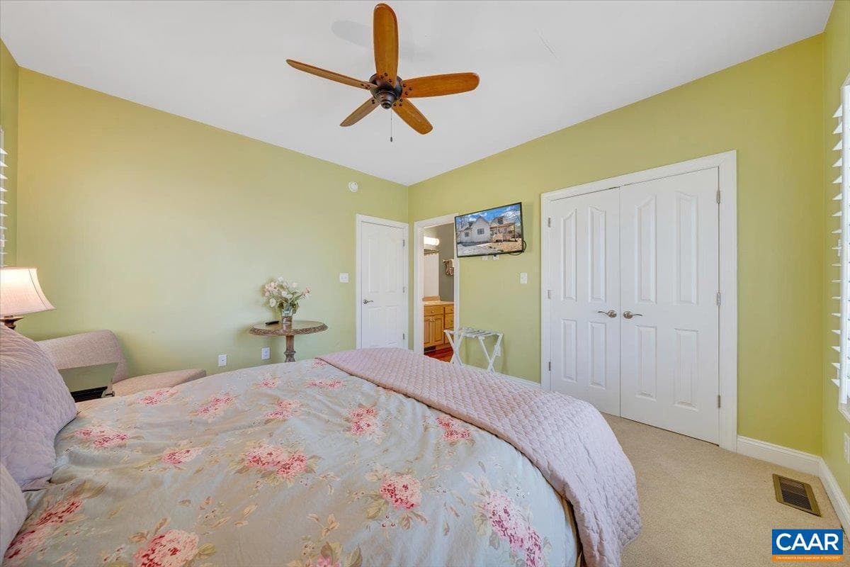 115 Hemlock Dr photo 34