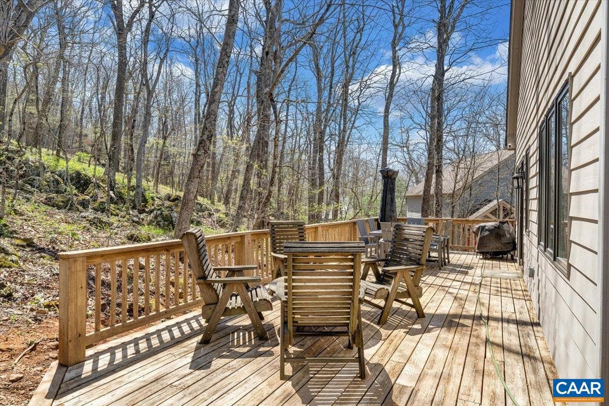 115 Hemlock Dr photo 51