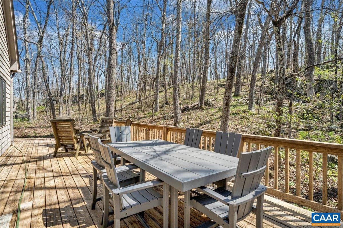 115 Hemlock Dr photo 52