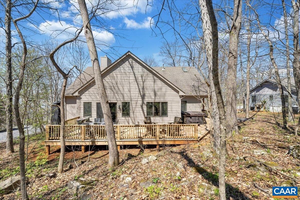 115 Hemlock Dr photo 54