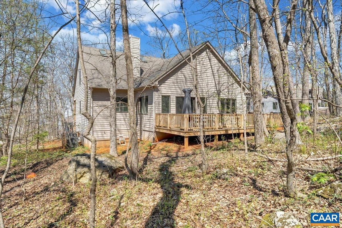 115 Hemlock Dr photo 55