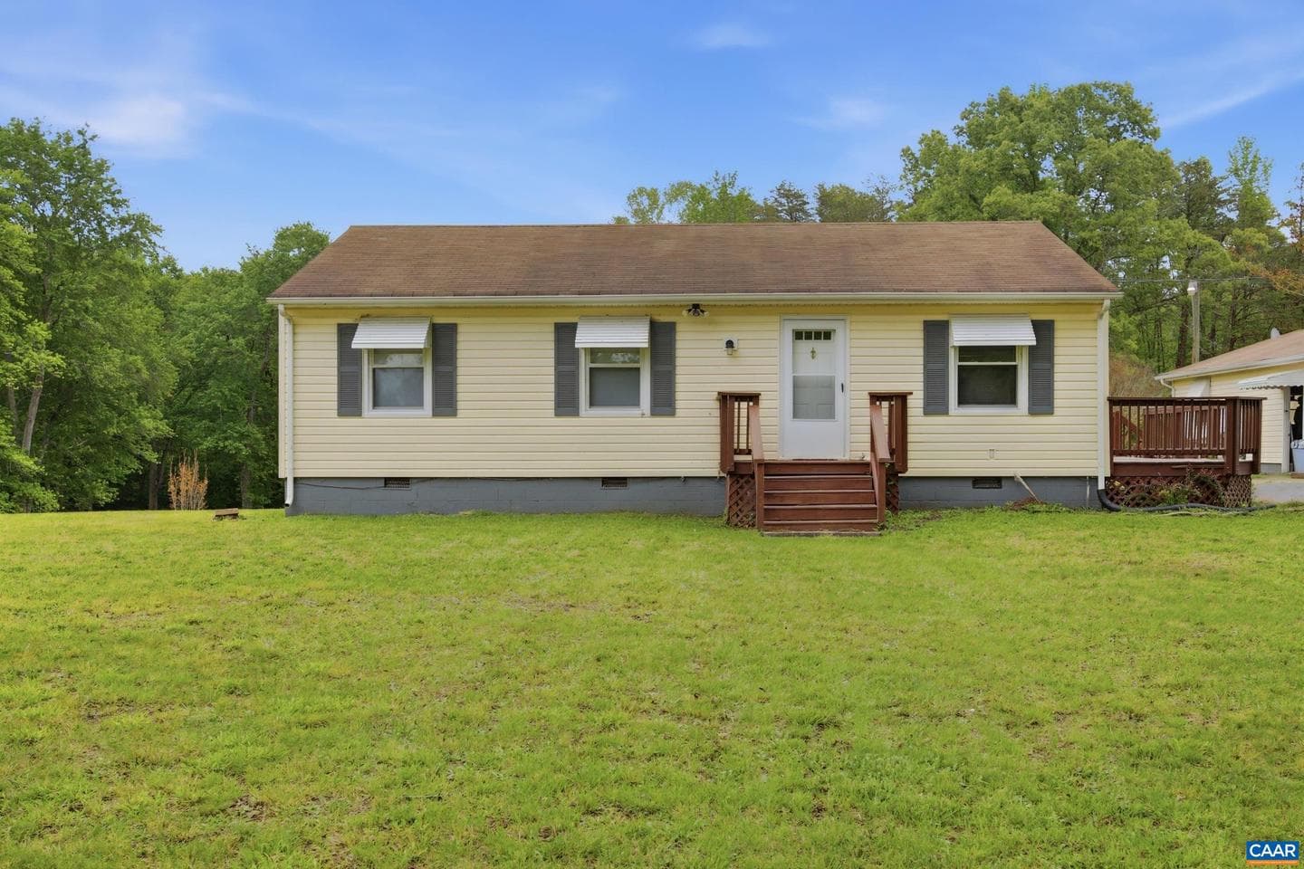 3590 Belle Meade Rd photo 2