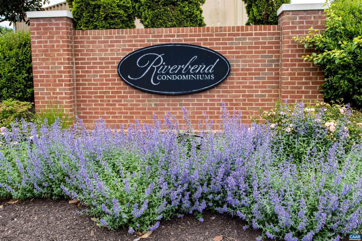 300 Riverbend Dr #1f, Charlottesville