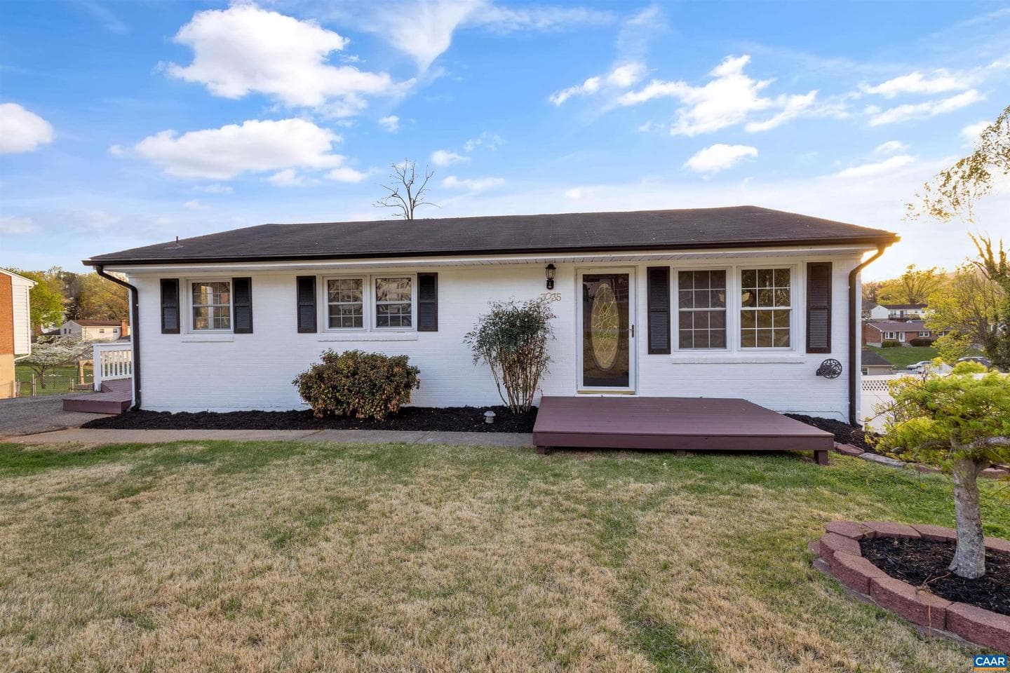 3053 Woodway Dr