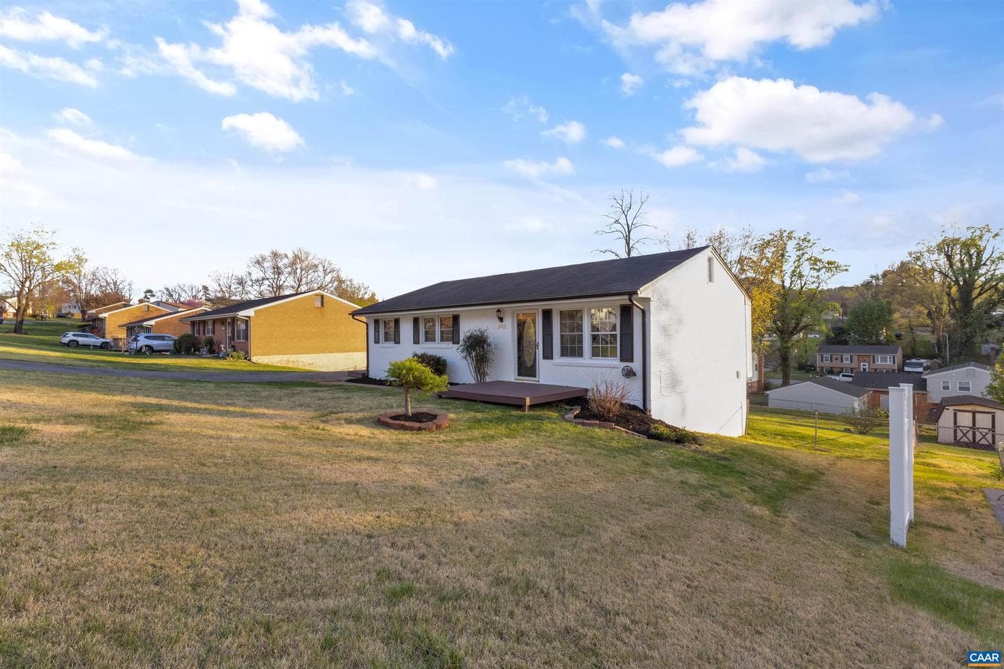 3053 Woodway Dr photo 3