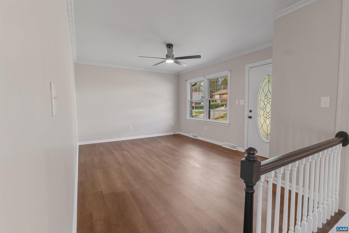 3053 Woodway Dr photo 8