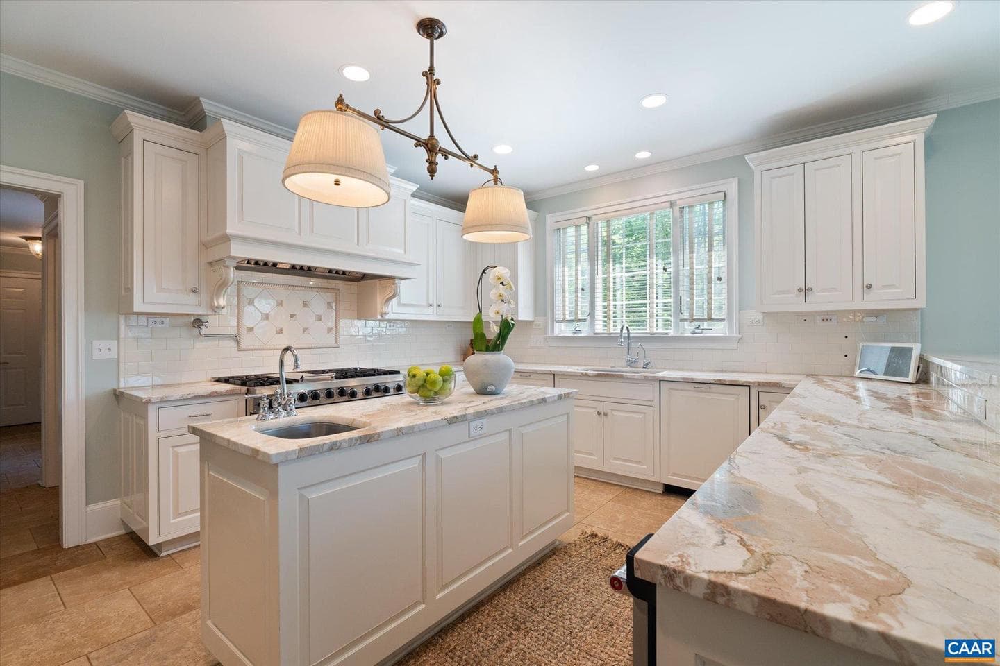 515 Rocks Farm Dr photo 15