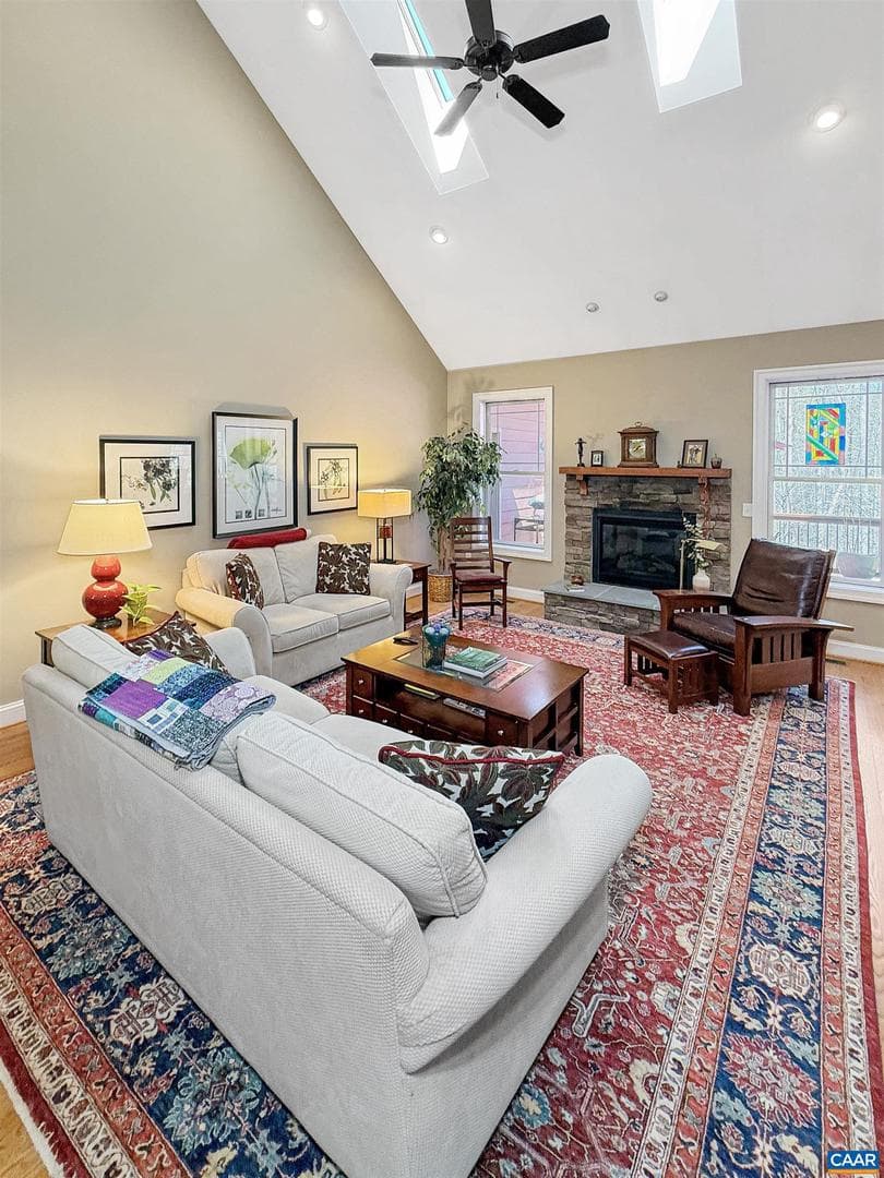 4225 Woodthrush Ln photo 10