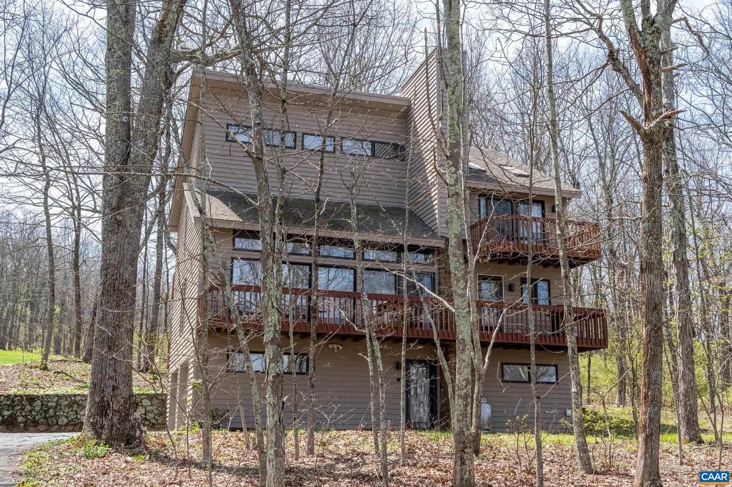 44 East Catoctin Dr photo 3