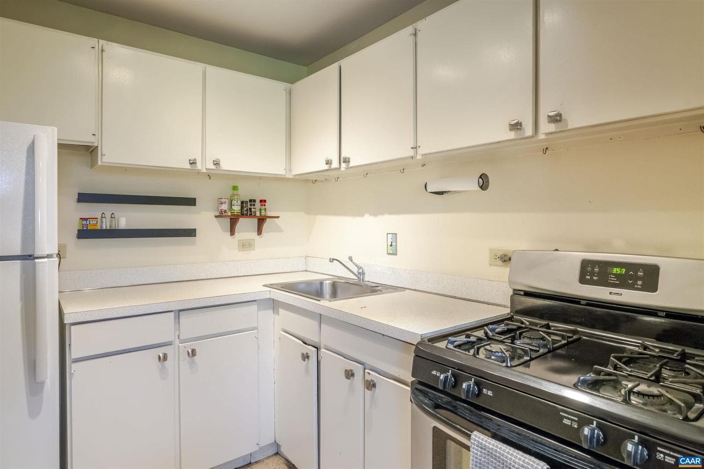 511 N 1st St #613 photo 11