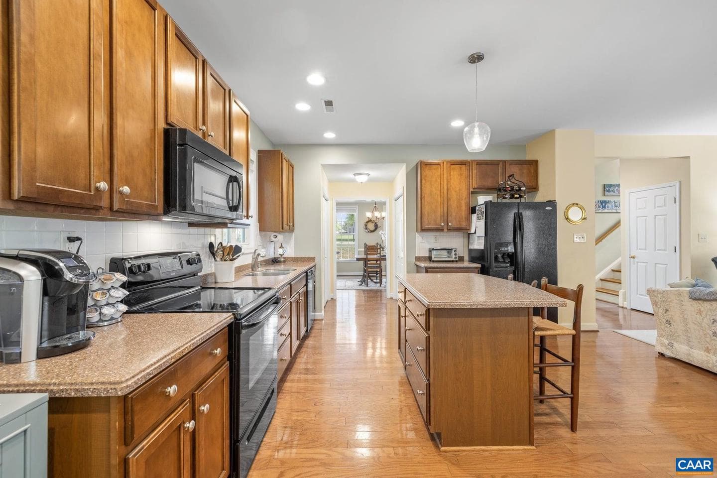 163 Saint Andrews St photo 13