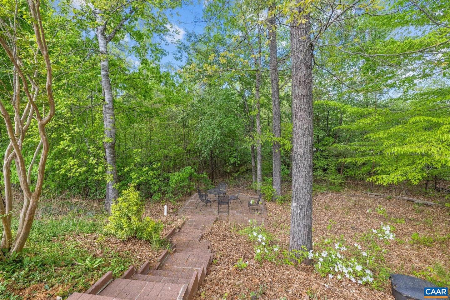 163 Saint Andrews St photo 45