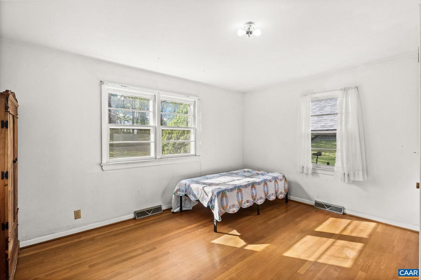 18188 Lovers Ln photo 11