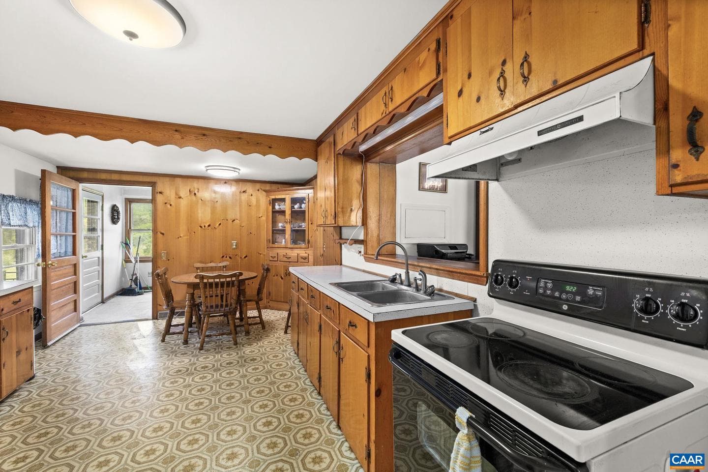18188 Lovers Ln photo 24