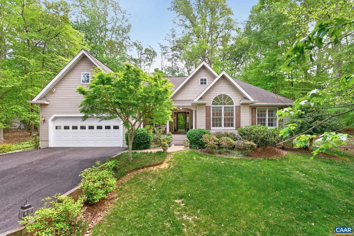 10 Locks Rd, Palmyra