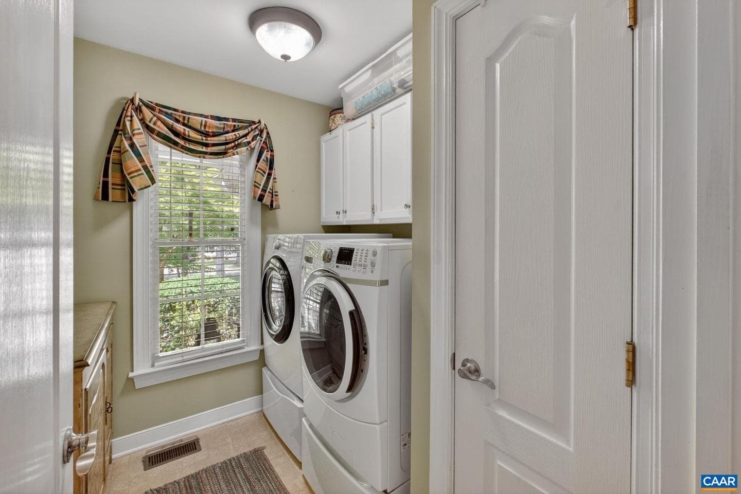 10 Locks Rd photo 22