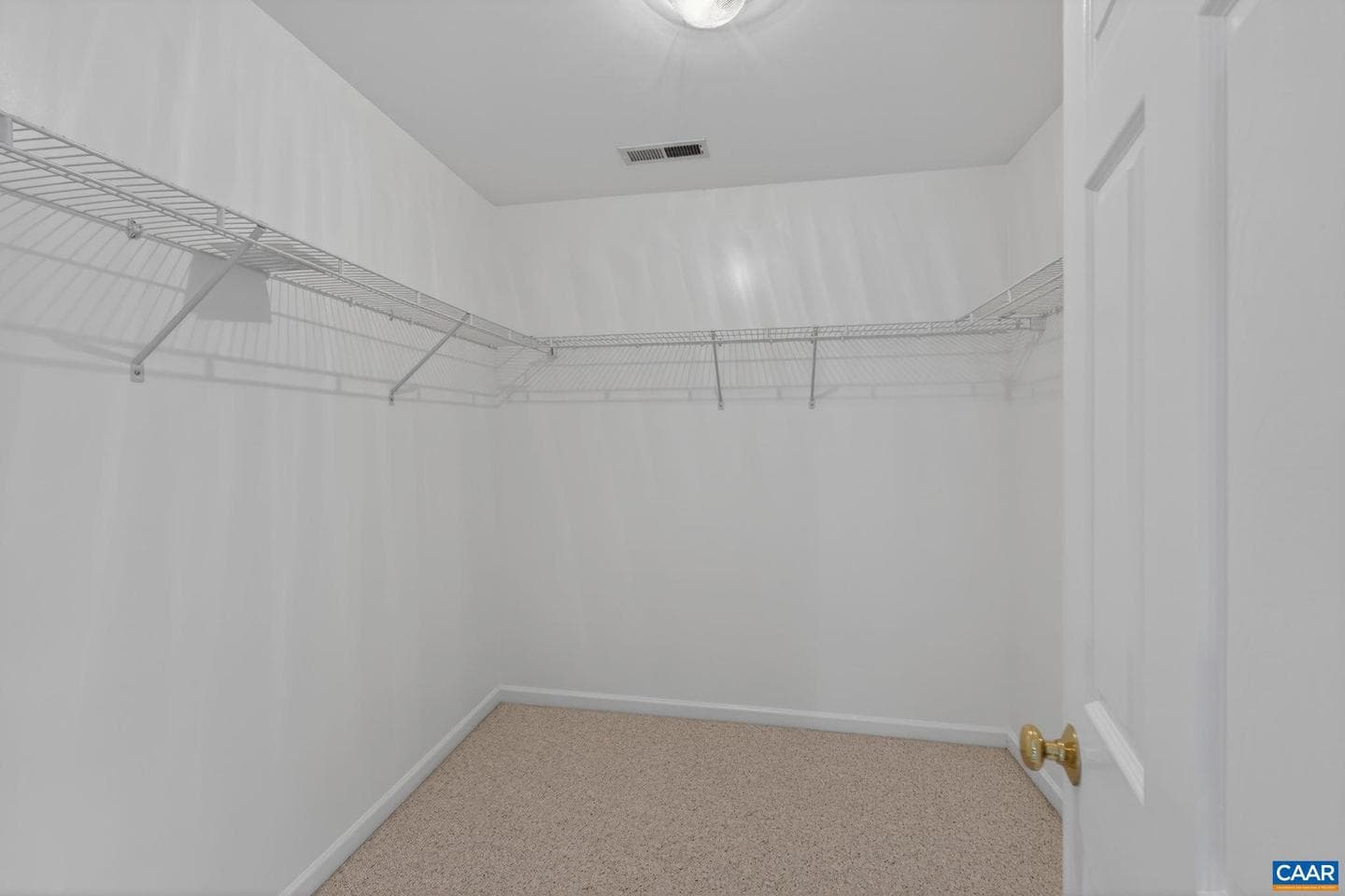 154 White Cedar Rd photo 25