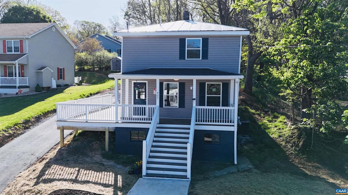 427 Montgomery Ave, Staunton
