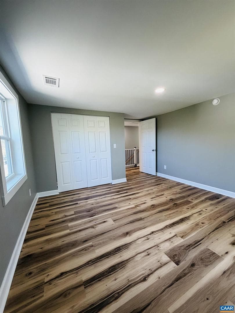 427 Montgomery Ave photo 32