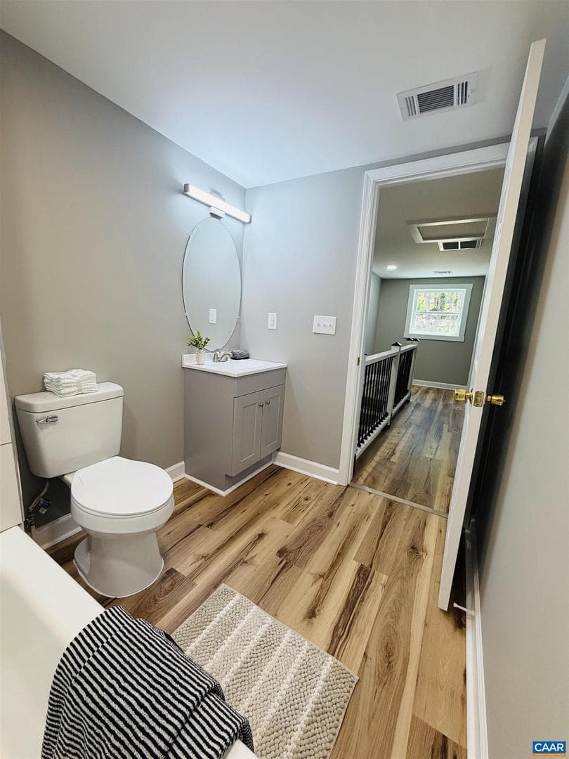 427 Montgomery Ave photo 36
