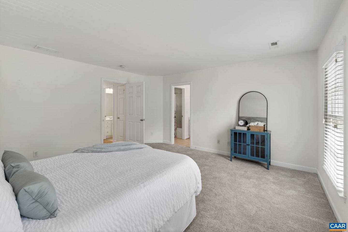 532 Summerford Ln photo 16