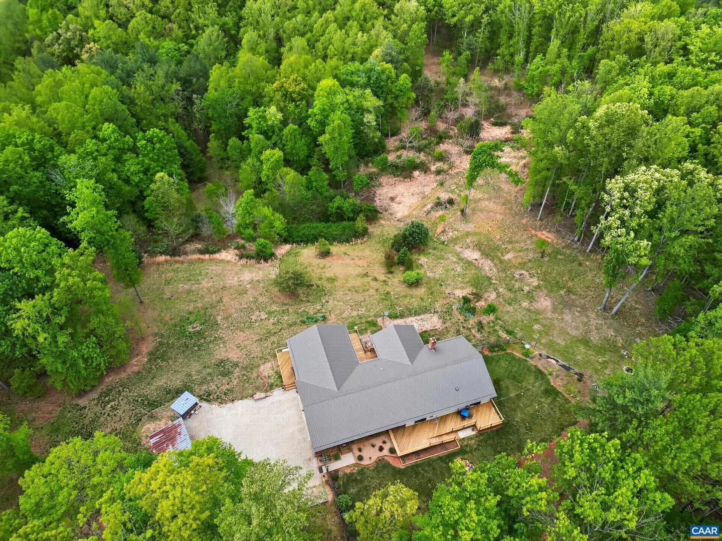 141 Cradon Hill Ln, Amherst
