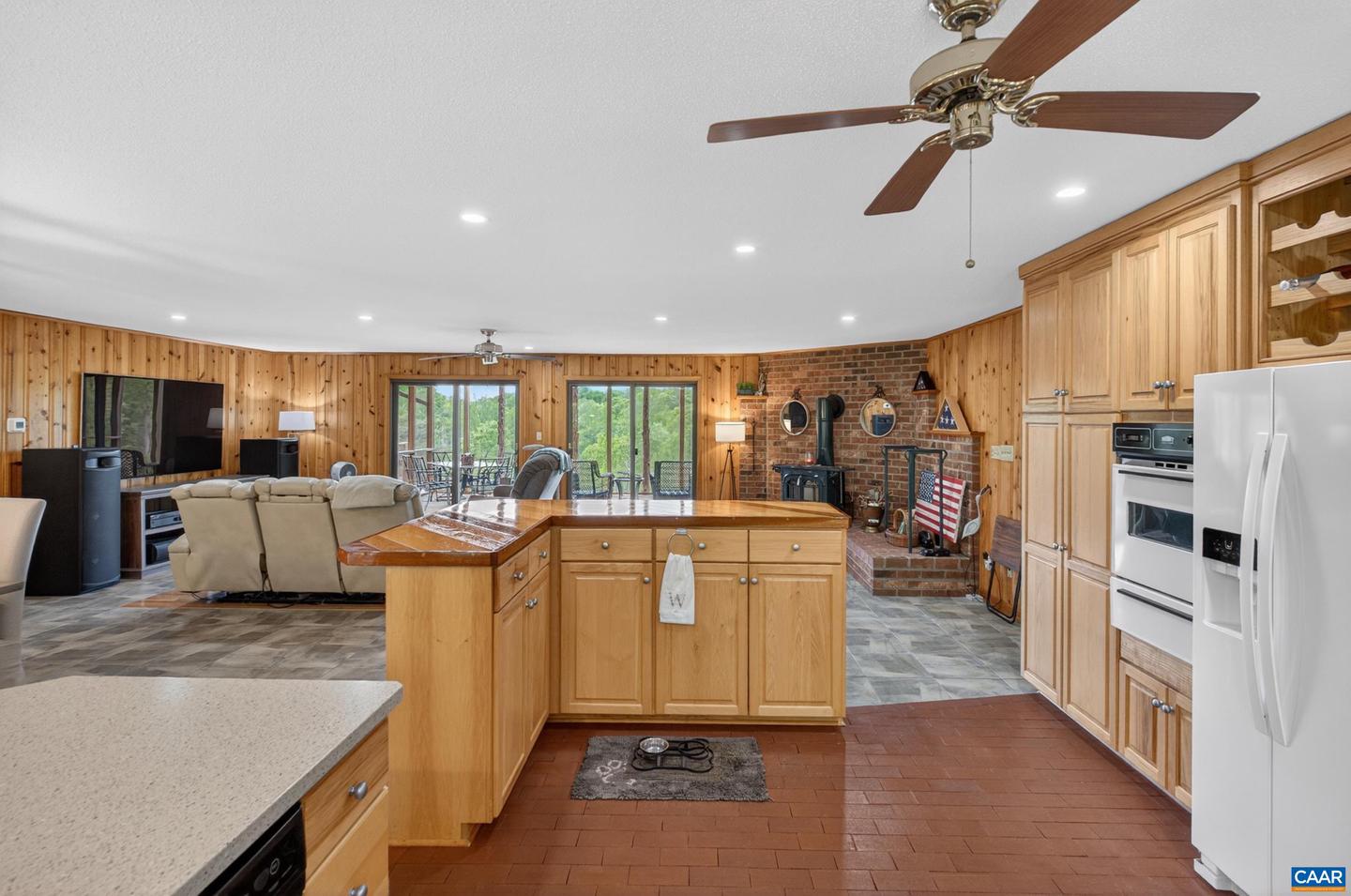 141 Cradon Hill Ln photo 16