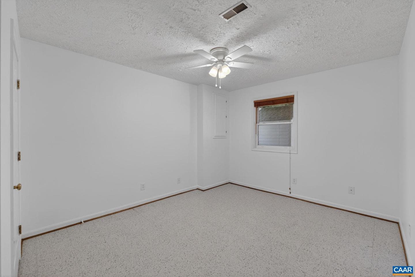 1250 Templeton Cir photo 36