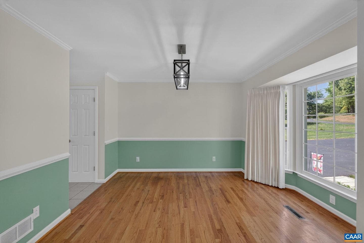 1250 Templeton Cir photo 9