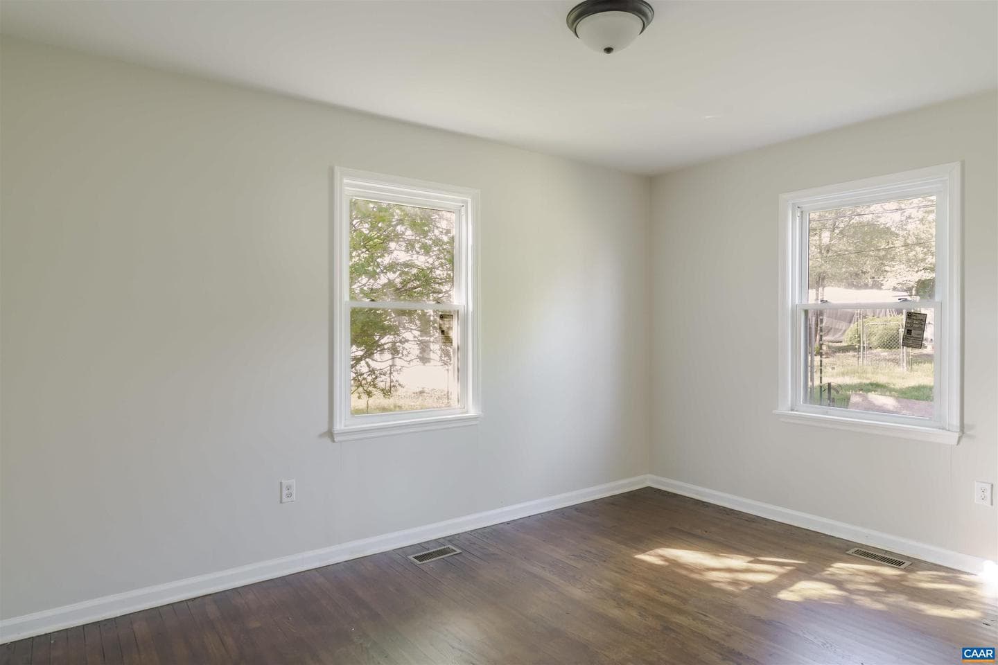 1116 Locust Ave photo 14
