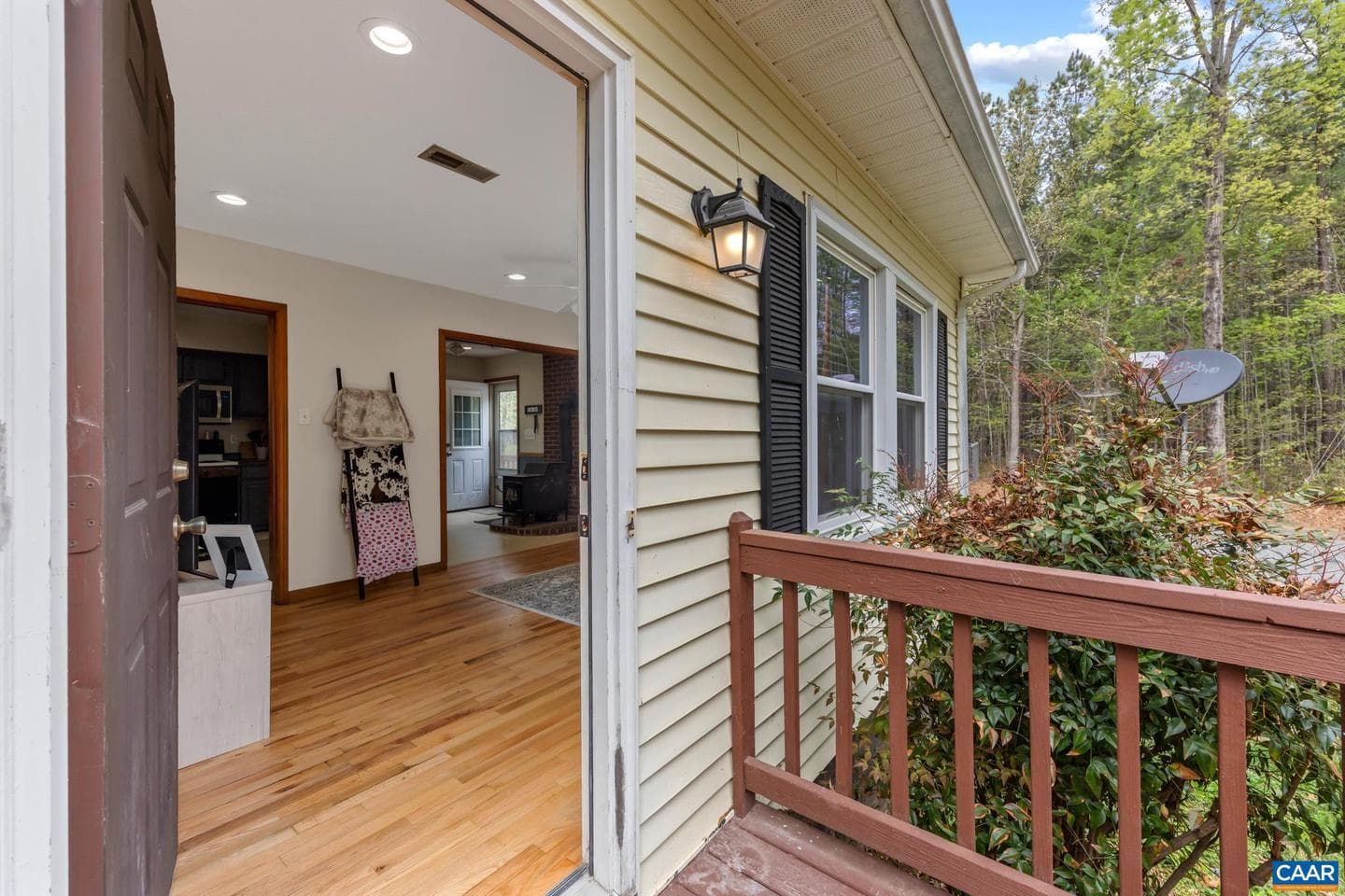 4586 Spotswood Trl photo 11
