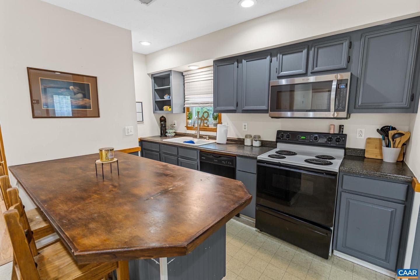 4586 Spotswood Trl photo 12