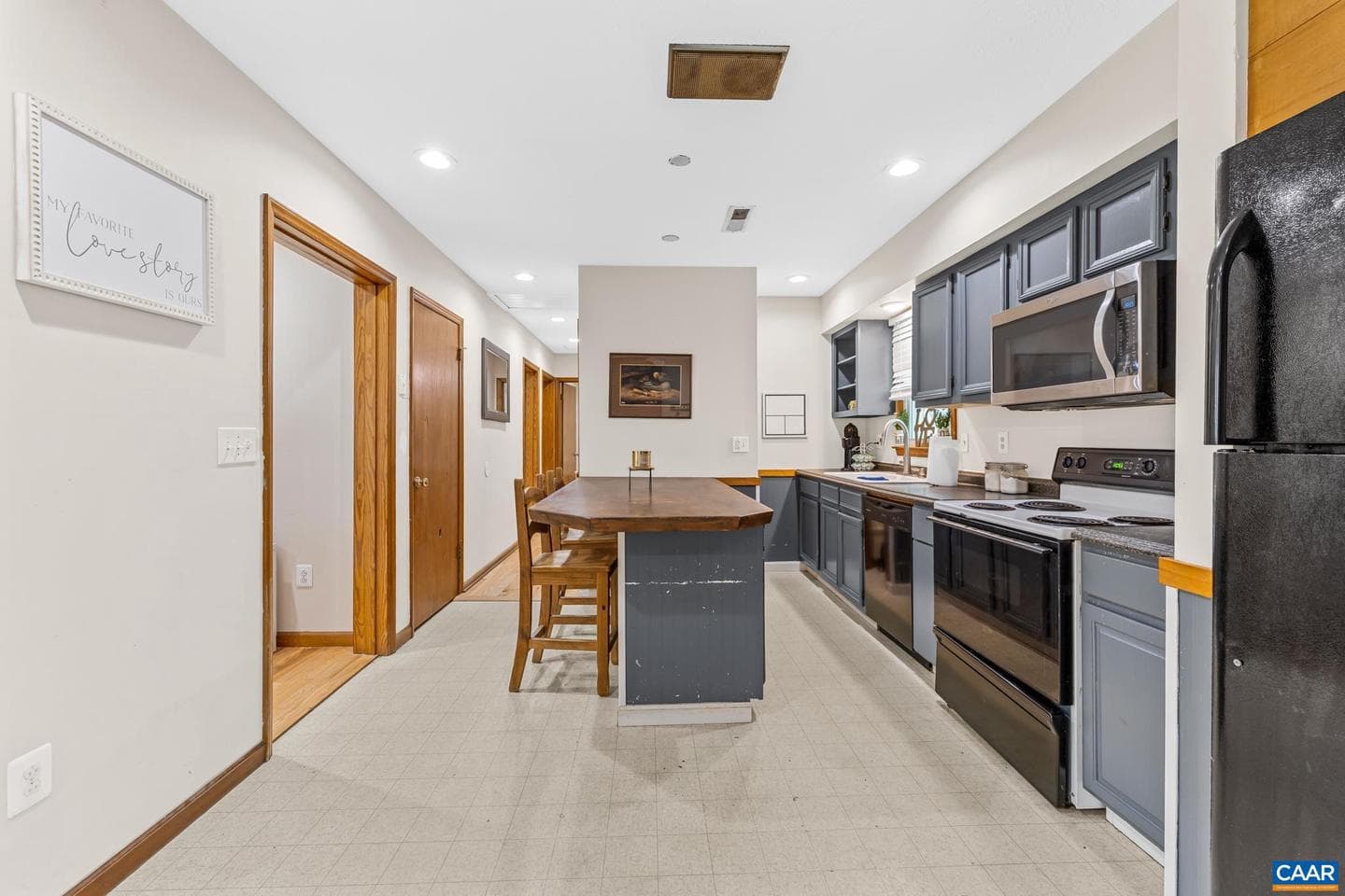 4586 Spotswood Trl photo 14