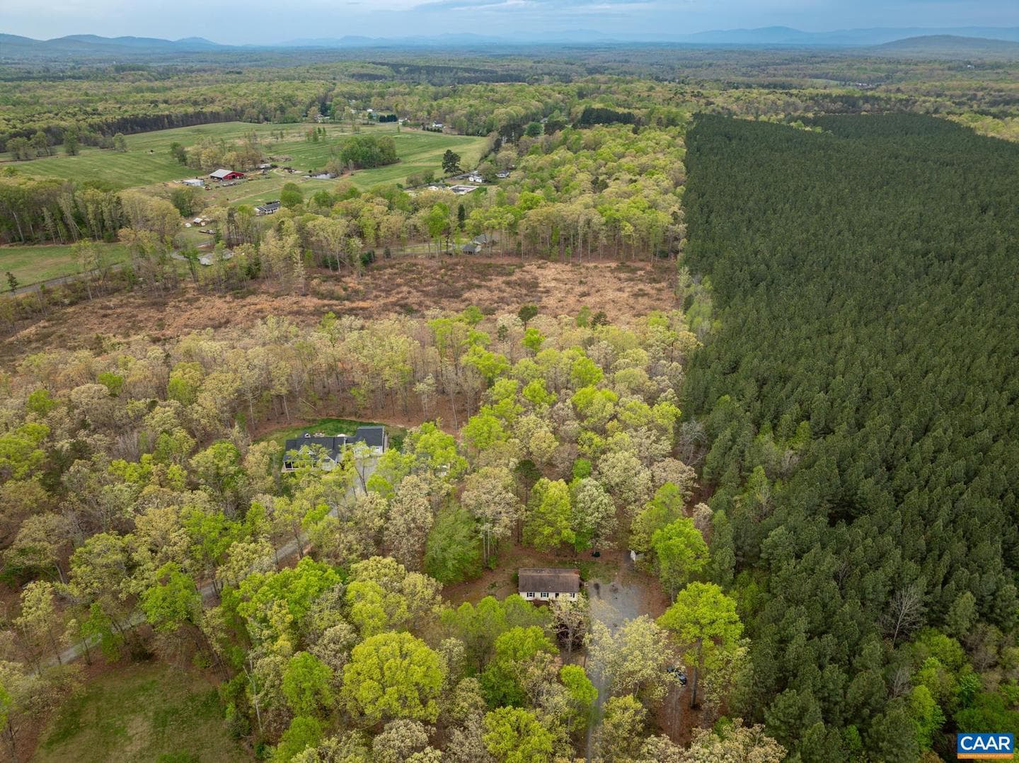 4586 Spotswood Trl photo 6