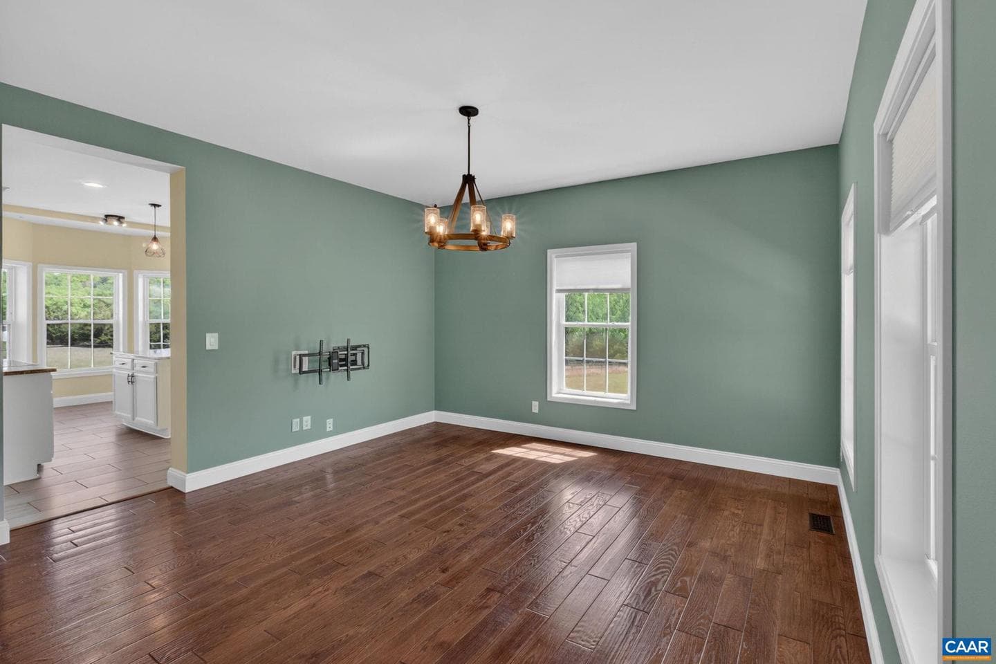 742 White Hall Rd photo 16