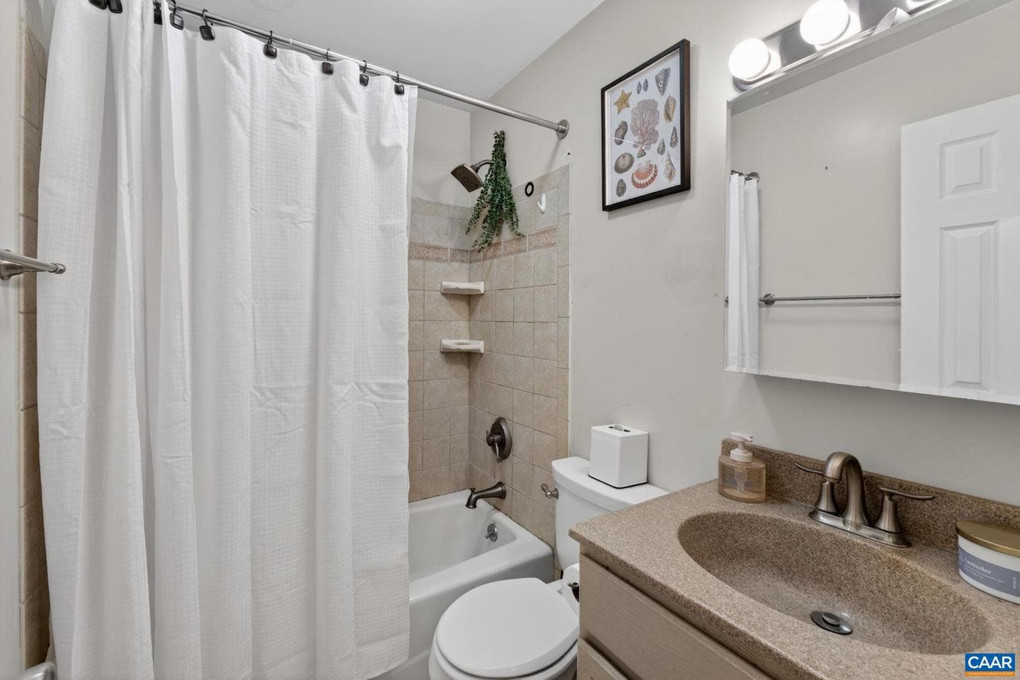 2520 Huntington Rd photo 22