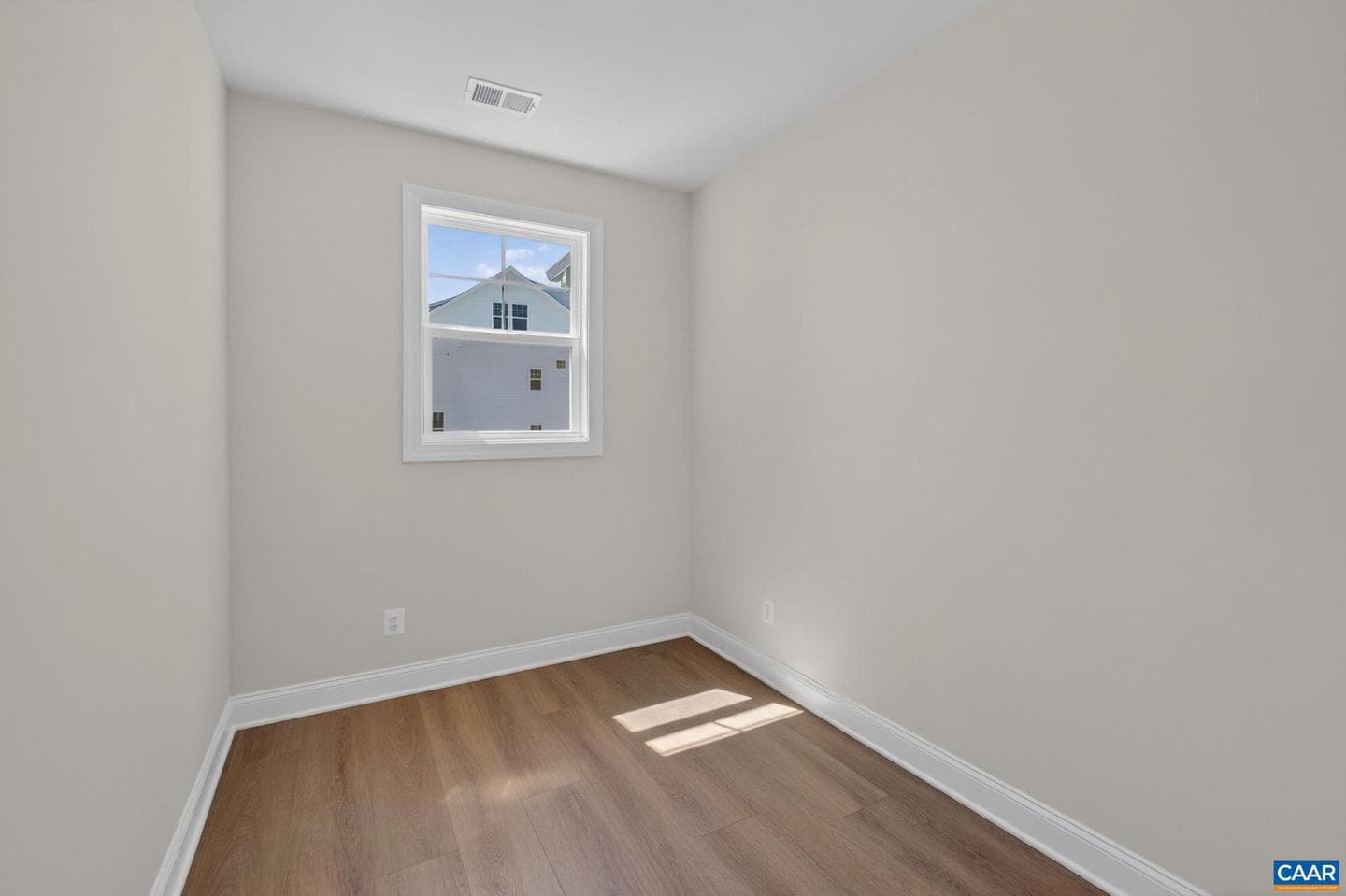 1390 Marcella St photo 37