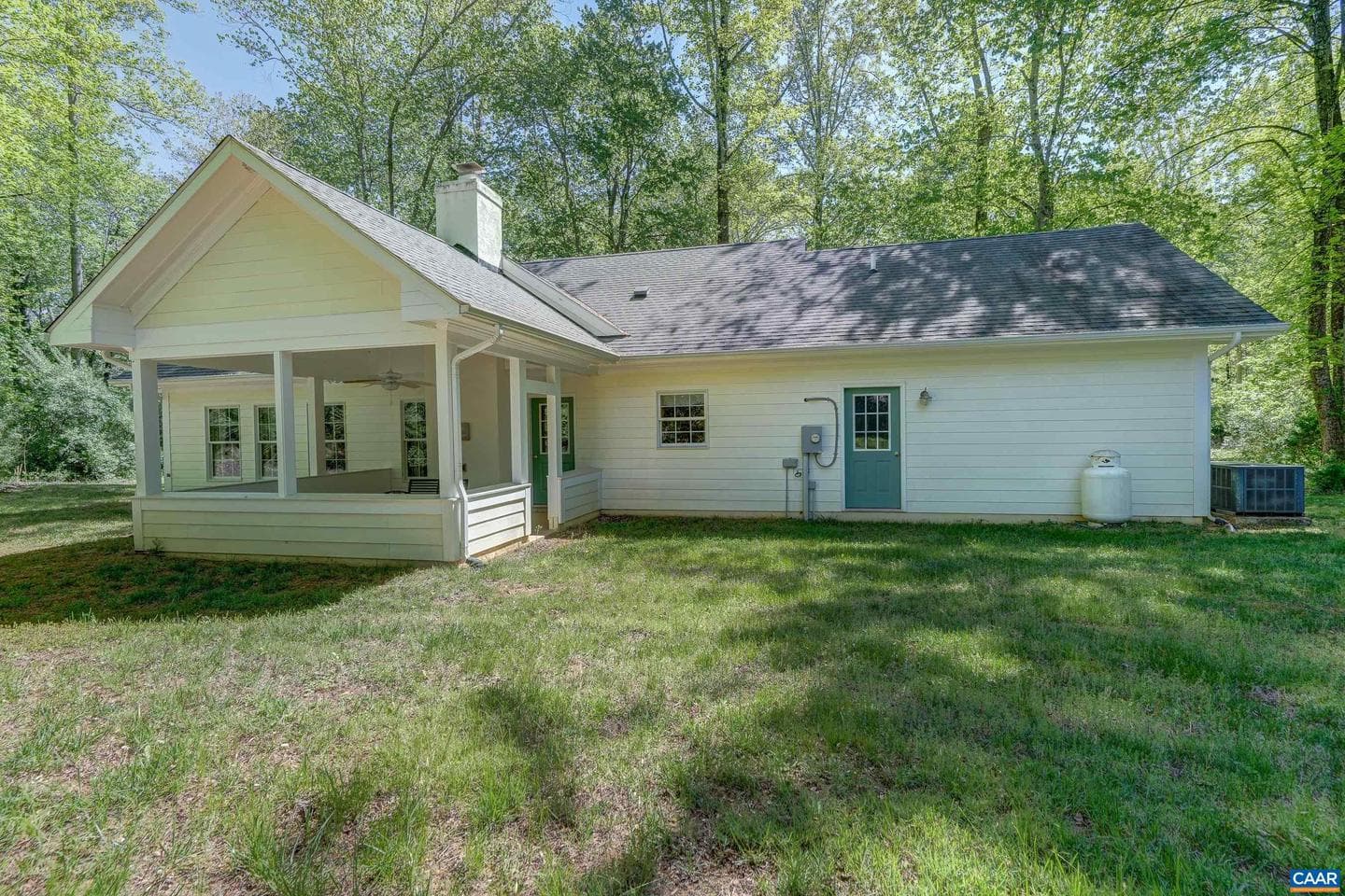 180 Lynx Farm Ln photo 2