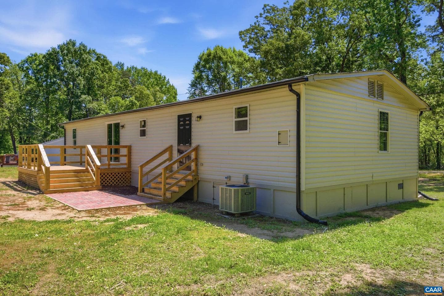 144 Alex Dr photo 29